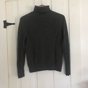 Everlane cashmere turtleneck